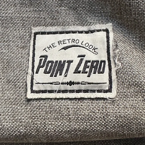 Point Zero The Retro Look Backpack - Picture 2 of 12